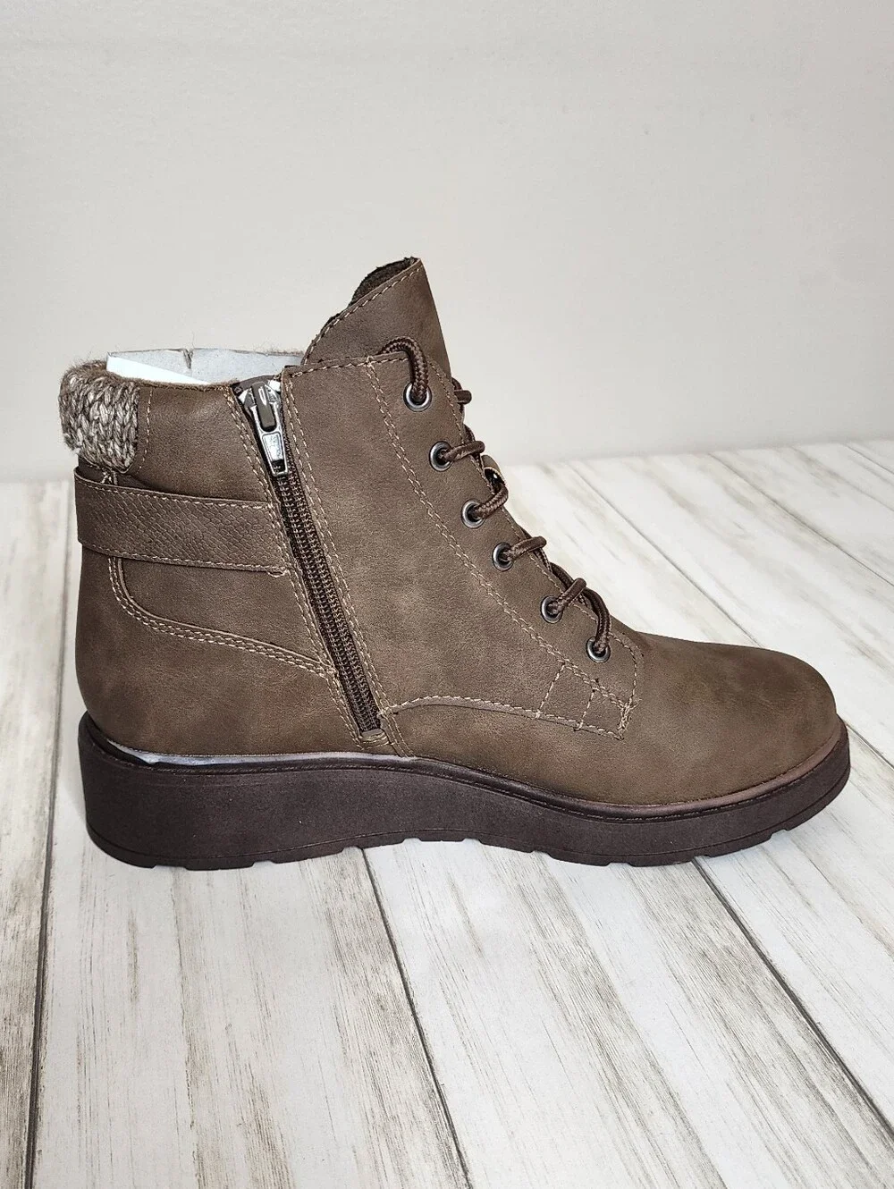 NIB Blowfish Kinsley Boots